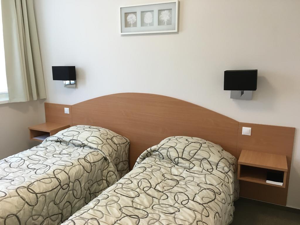 Hotel Ceu Konferencia Központ 3*