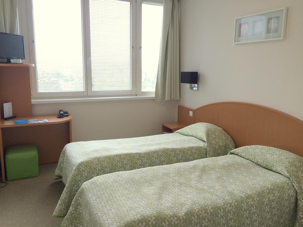 Hotel Ceu Konferencia Központ 3*