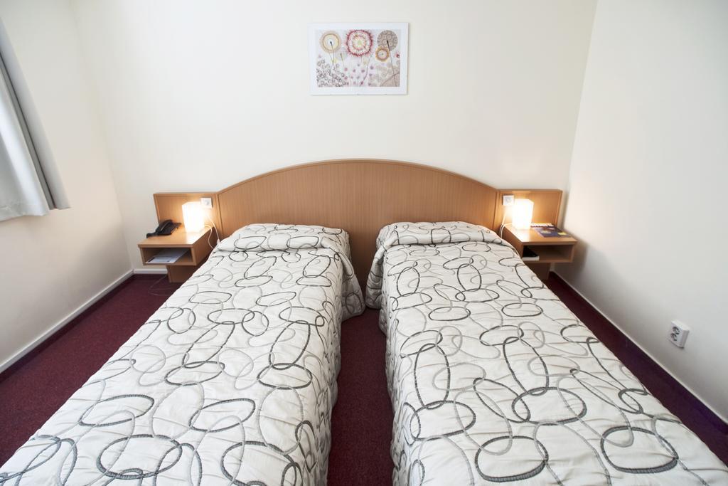 Hotel Ceu Konferencia Központ